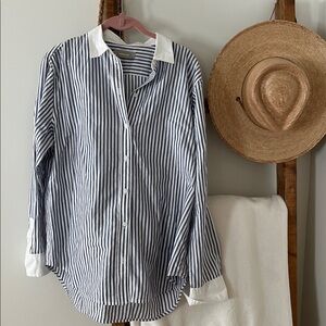 Everlane must have shirt in silky cotton. Size 12